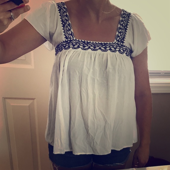 Altar’d state white shirt small - Picture 2 of 4